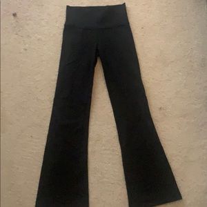 Lululemon Groove leggings Bootcut/flare- LIKE NEW